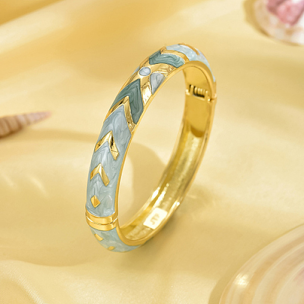 

PandaHall Golden Alloy Enamel Bangle, Arrow Pattern, Light Blue, No Size Alloy