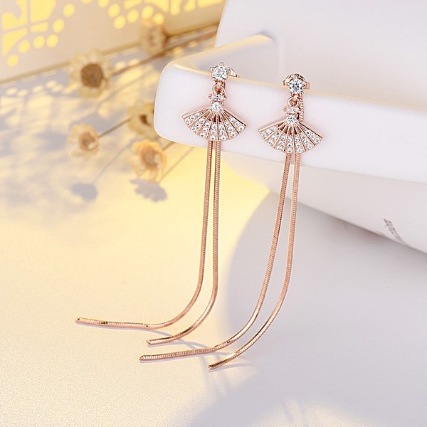 

PandaHall Brass Rhinestone Ear Studs, Star with Tassel and Sterling Silver Pins, Rose Gold, Crystal Rhinestone Fan Clear