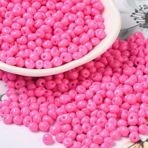 

PandaHall 6/0 Opaque Baking Paint Glass Seed Beads, Teardrop, Hot Pink, 4.5~5x4x3~3.5mm, Hole: 0.9mm, about 5625Pcs/Pound Glass Teardrop
