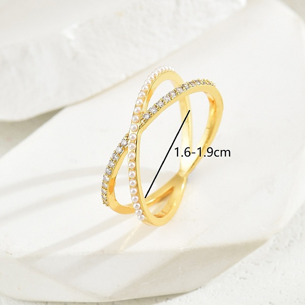 

PandaHall Elegant Zirconia Sparkle Ring for Women's Party Gift Brass