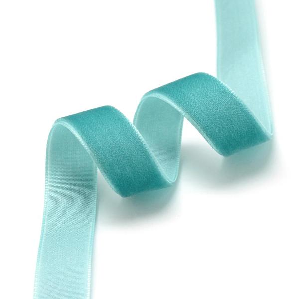 

PandaHall 3/4 inch Single Face Velvet Ribbon, Light Sea Green, 3/4 inch(19.1mm), about 25yards/roll(22.86m/roll) Velvet None Green