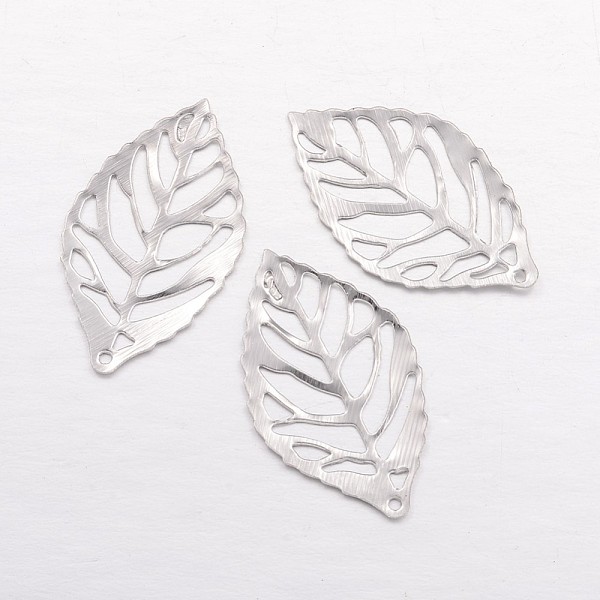 

PandaHall Iron Filigree Pendants, Leaf, Platinum, 23x13x1mm, Hole: 0.5mm Iron Leaf
