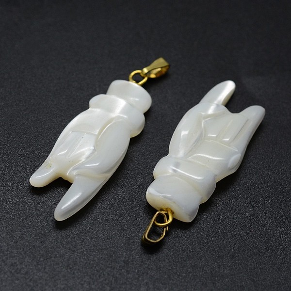 

PandaHall Shell Pendants, with Brass Findings, Mano Cornuto Italian Hand, Golden, 34~35x12~13x3~5mm, Hole: 2x5mm Shell Palm