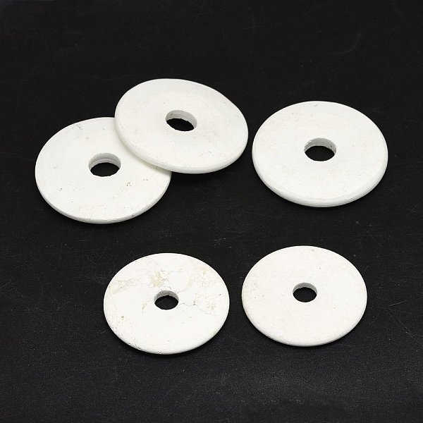 

PandaHall Donut Natural Howlite Pendants, 40~46x4.5~8mm, Hole: 7~10mm Howlite Donut