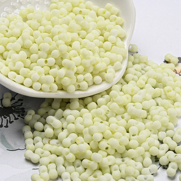 

PandaHall Macaron Color Opaque Frosted Glass Seed Beads, Peanut, Pale Goldenrod, 6x3x3mm, Hole: 1.2mm, about 4000pcs/pound Glass Peanut