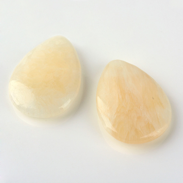 

PandaHall Natural Yellow Jade Pendants, teardrop, 40x29x8~9mm, Hole: 2mm Yellow Jade Teardrop