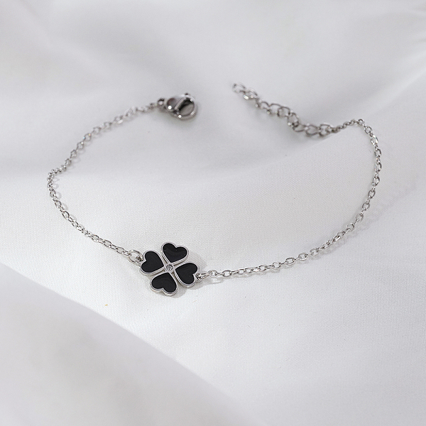 Bracciale da donna con maglie a forma di cuore e trifoglio in acciaio inossidabile