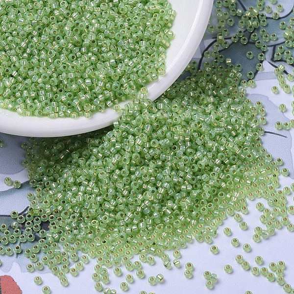 

PandaHall MIYUKI Round Rocailles Beads, Japanese Seed Beads, (RR676) Silverlined Lime Opal, 2x1.3mm, Hole: 0.8mm, about 1111pcs/10g Glass..., Green