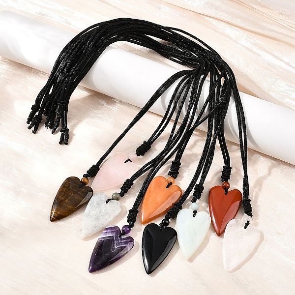 Collier avec pendentif cœur en pierre mixte naturelle et synthétique