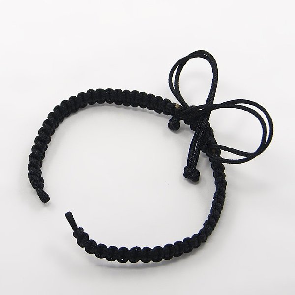 Création De Bracelets De Corde En Nylon Tressée