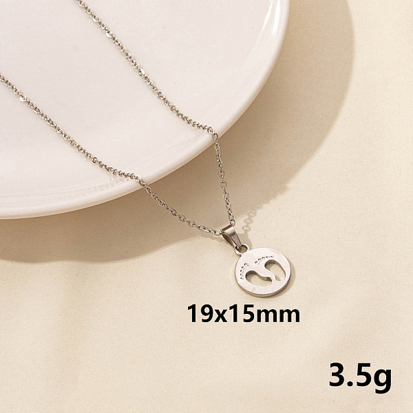 

PandaHall Stainless Steel Flat Round with Footprint Pendant Necklaces, Cable Chain Necklaces Stainless Steel