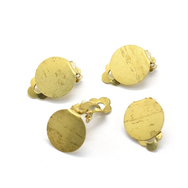

PandaHall Brass Clip-on Earrings Findings, with Round Flat Pad, For Non-pierced Ears, Raw(Unplated), 21x15x9mm, Tray: 15mm Brass