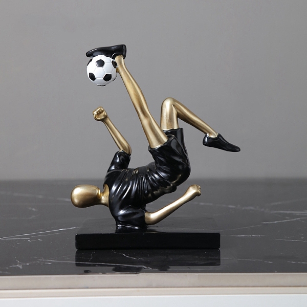 Fußball-Jungenfiguren Aus Kunstharz Zur Präsentation Von Dekorationen