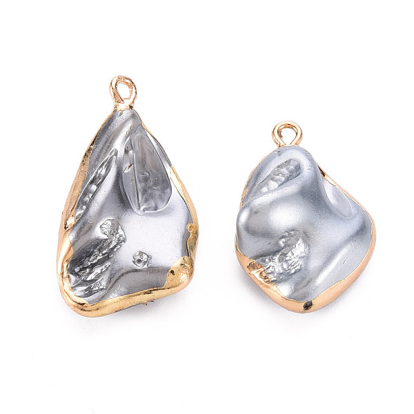 

PandaHall Electroplate Freshwater Shell Pendants, with Golden Iron Edge and Loop, Nuggets, Dyed, Slate Blue, 21~32.5x14~24x6~21mm, Hole...