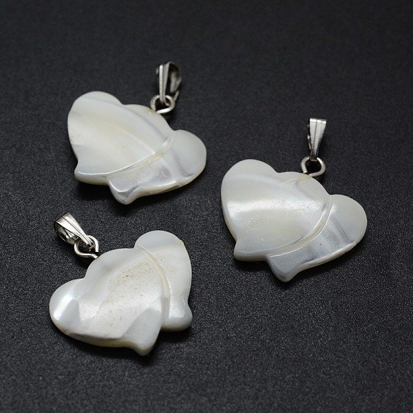 

PandaHall Shell Pendants, with Brass Findings, Double Heart, Platinum, 18~19x19~20x3~5mm, Hole: 2x5mm Shell Heart