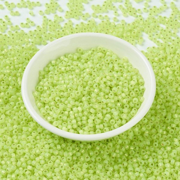 

PandaHall MIYUKI Round Rocailles Beads, Japanese Seed Beads, 8/0, (RR675) Silverlined Chartreuse Opal, 3mm, Hole: 1mm, about..., Green