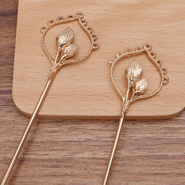 

PandaHall Iron Hair Stick Findings, with Alloy Flower and Loops, Light Gold, 156x36x6mm Iron
