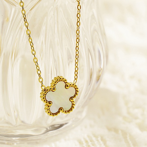 

PandaHall Golden Stainless Steel Flower Pendant Necklaces with Natural Shell for Women, Light Grey, 16.54 inch(42cm) Shell Flower