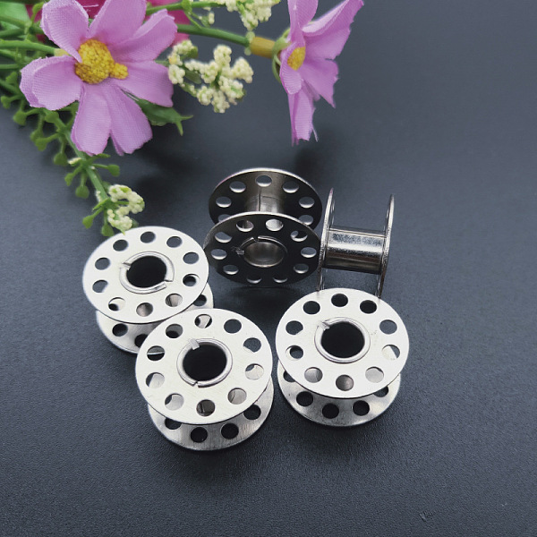

PandaHall Iron Spools, Platinum, 20mm Iron