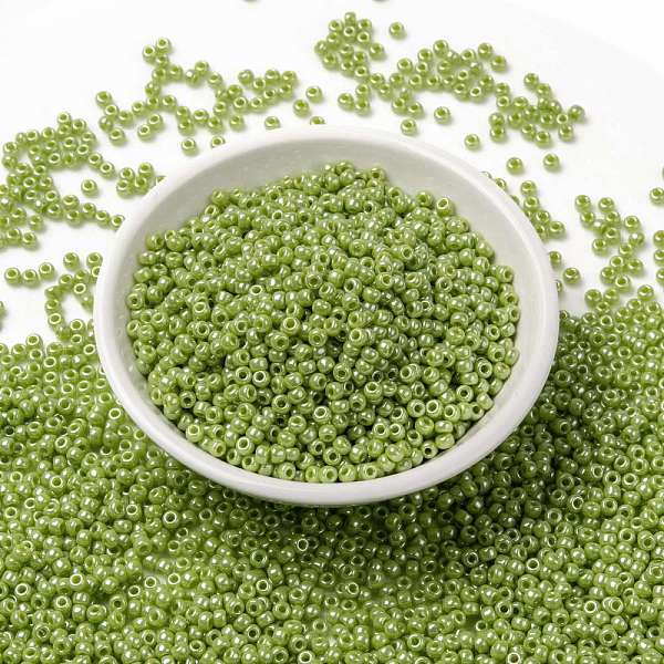 

PandaHall MIYUKI Round Rocailles Beads, Japanese Seed Beads, (RR439) Opaque Chartreuse Luster, 8/0, 3mm, Hole: 1mm, about 422~455pcs/bottle..., Green