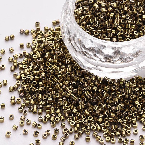 

PandaHall Plated Glass Cylinder Beads, Seed Beads, Metallic Colours, Round Hole, Dark Goldenrod, 1.5~2x1~2mm, Hole: 0.8mm, about 8000pcs/bag...
