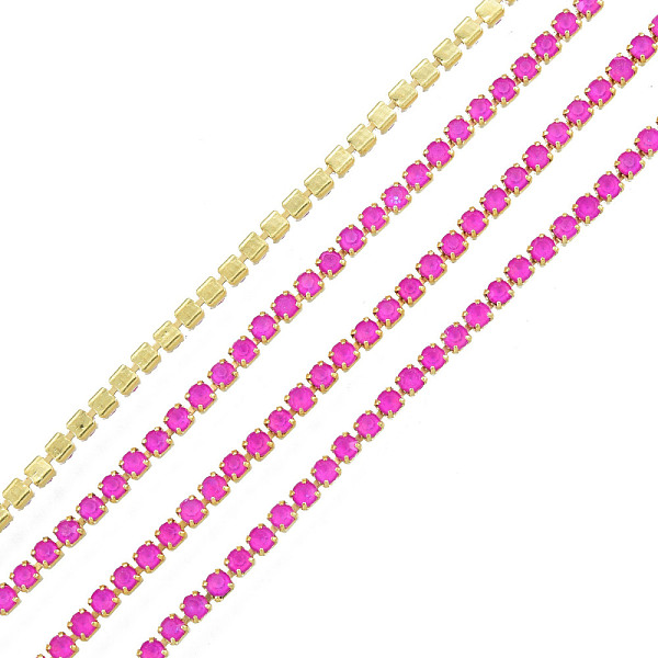 

PandaHall Brass Rhinestone Strass Chains, Rhinestone Cup Chain, Imitate Fluorescent Style, Raw(Unplated), Ruby, 1.5x1.5mm, about 18.70 Feet..., Red