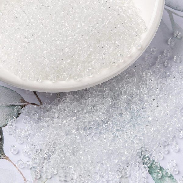 

PandaHall MIYUKI Round Rocailles Beads, Japanese Seed Beads, (RR131) Transparent Crystal, 8/0, 3mm, Hole: 1mm, about 422~455pcs/bottle..., Clear