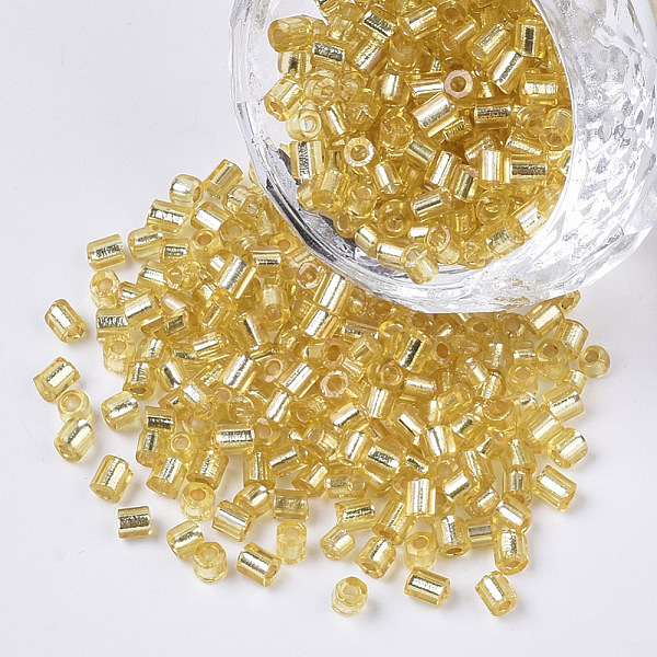

PandaHall 6/0 Glass Bugle Beads, Silver Lined, Goldenrod, 3.5~5x3.5~4mm, Hole: 1mm, about 4500pcs/bag Glass Gold