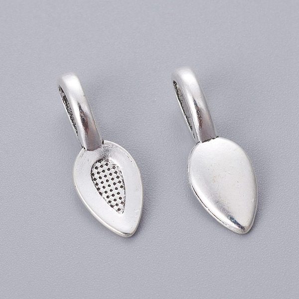 

PandaHall Tibetan Style Alloy Glun-on Flat Pad Bails for Pendants Making, Cadmium Free & Lead Free, Antique Silver, 21x7x6mm, Hole: 6x4mm...