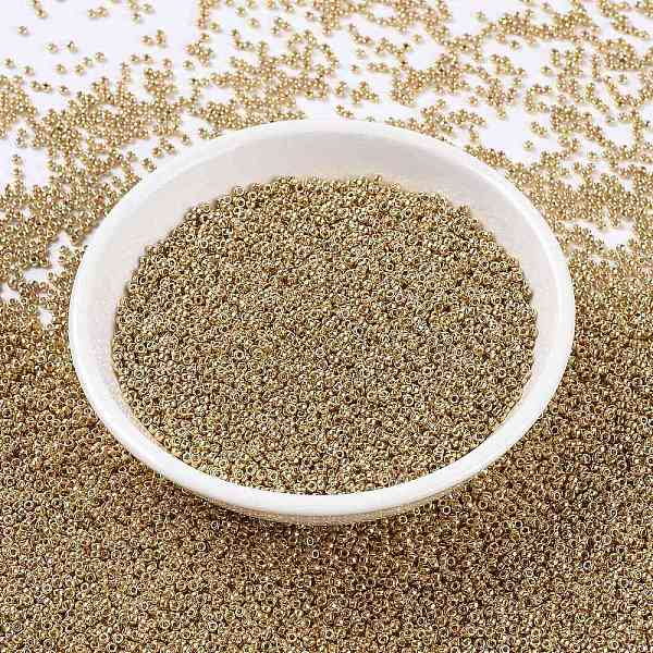 

PandaHall MIYUKI Round Rocailles Beads, Japanese Seed Beads, 15/0, (RR182) Galvanized Yellow Gold, 15/0, 1.5mm, Hole: 0.7mm, about...