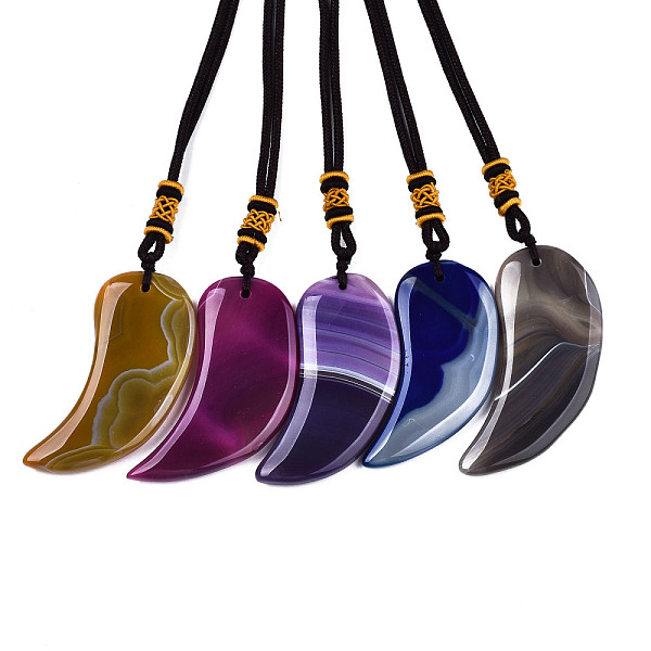 

PandaHall Natural Agate Pendant Necklaces, with Random Color Polyester Cords, Dyed, Scabbard/Tusk Shape, Mixed Color, 26~29.9 inch(66~76cm)..., Multicolor