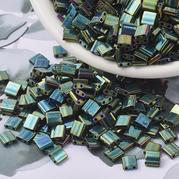 

PandaHall MIYUKI TILA Beads, Japanese Seed Beads, 2-Hole, (TL468) Metallic Malachite Green Iris, 5x5x1.9mm, Hole: 0.8mm, about 590pcs/50g...