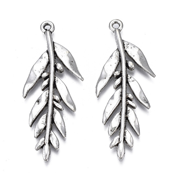 

PandaHall Tibetan Style Alloy Pendants, Cadmium Free & Lead Free, Leaf, Antique Silver, 45x18.5x2.5mm, Hole: 1.6mm, about 320pcs/1000g Alloy...