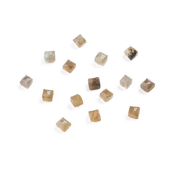 

PandaHall Natural Labradorite Cabochons, Square, Faceted, 2.5x2.5x2mm Labradorite Square