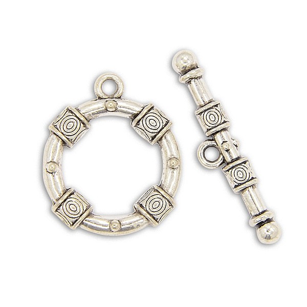 

PandaHall Tibetan Style Alloy Ring Toggle Clasps, Antique Silver, Ring: 29x25x5mm, Hole: 3mm, Bar: 38x8x5mm, Hole: 3mm Alloy Ring