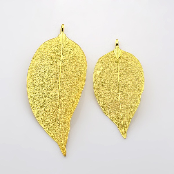 

PandaHall Natural Leaf Plating Brass Large Pendants, Golden, 50~95x20~60x0.6mm, Hole: 3.5mm Brass Leaf