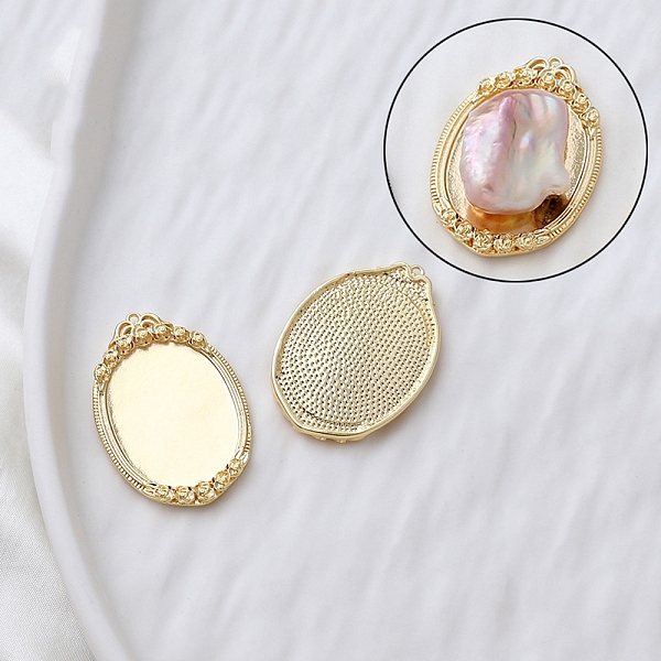 

PandaHall Brass Pendants, Photo Frame Shape, Golden, 36x25mm Brass Oval