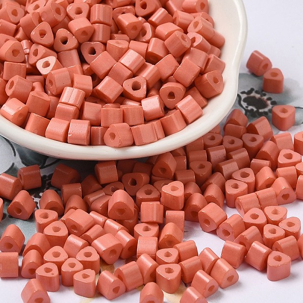 

PandaHall Baking Painted Glass Bead, Ceylon, Triangle Hole, Trangle, Salmon, 5x5x4mm, Hole: 1.3mm, 3150pcs/pound Glass Triangle Red