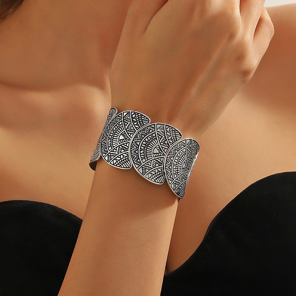 

PandaHall Bohemia Style Alloy Half Round Beaded Stretch Bracelets for Women, Wide Bracelet, Antique Silver, Inner Diameter: 2 inch(5cm)...