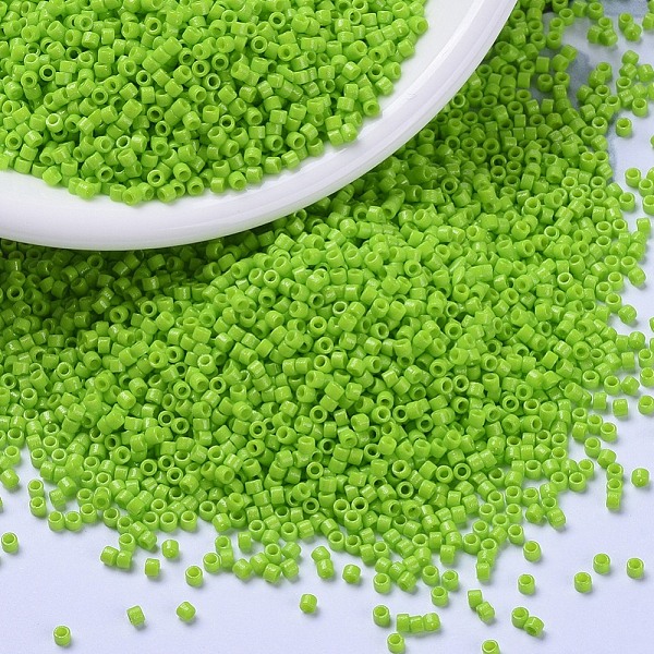 

PandaHall MIYUKI Delica Beads, Cylinder, Japanese Seed Beads, 11/0, (DB2121) Duracoat Dyed Opaque Kiwi, 1.3x1.6mm, Hole: 0.8mm, about..., Green