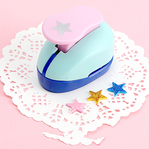 

PandaHall Plastic Paper Craft Hole Punches, Paper Puncher for DIY Paper Cutter Crafts & Scrapbooking, Random Color, Star Pattern, 10mm..., Multicolor