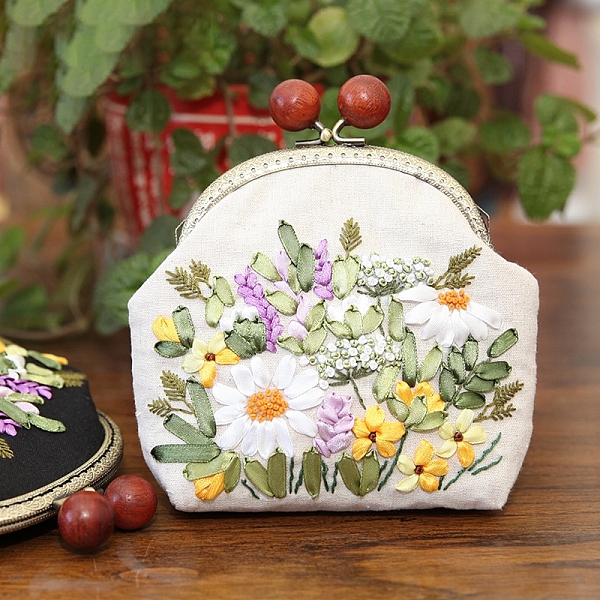 

PandaHall DIY Kiss Lock Bag with Flower Embroidery Kit for Beginners, Including Embroidery Cloth & Thread, Needle, Embroidery Frame..., White