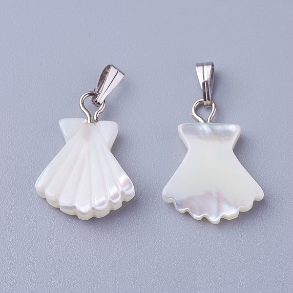 

PandaHall Shell Pendants, with Brass Findings, Scallop Shell Shape, Platinum, 17.6~18x13x2.8~3.5mm, Hole: 1.5~2.5x5~6mm Shell Shell Shape