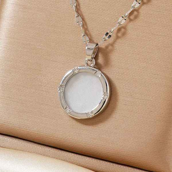 Fashionable Brass Clear Cubic Zirconia Flat Round Pendant Necklaces Women's Versatile Accessory