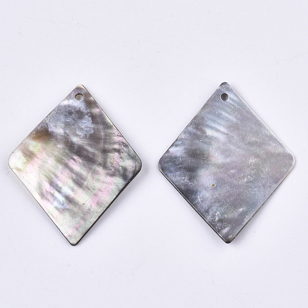 

PandaHall Natural Black Lip Shell Pendants, Rhombus, 49x38~39x2~3mm, Hole: 2mm Black Lip Shell Rhombus
