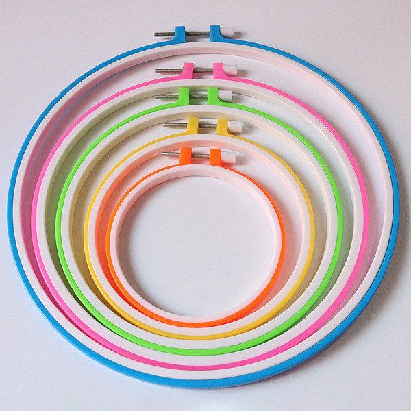 

PandaHall Plastic Cross Stitch Embroidery Hoops, Sewing Tools Accessory, Round, Mixed Color, 120~285mm, 5pcs/set Plastic Multicolor