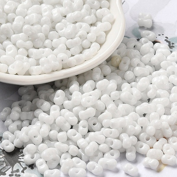 

PandaHall Baking Paint Glass Seed Beads, Peanut, White, 5.5~6x3~3.5x3mm, Hole: 1~1.2mm, about 4000pcs/pound Glass Peanut White