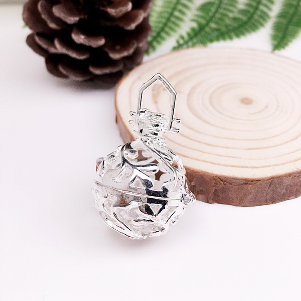

PandaHall Brass Bead Cage Pendants, with Random Style Snap on Bails, for Chime Ball Pendant Necklaces Making, Hollow Round Charm, Silver...