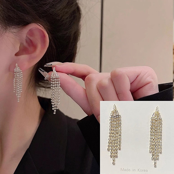 

PandaHall Alloy Rhinestone Dangle Stud Earrings for Women, Tassel Earrings, with 925 Sterling Silver Pin, Tassel, 18x12mm Rhinestone Others