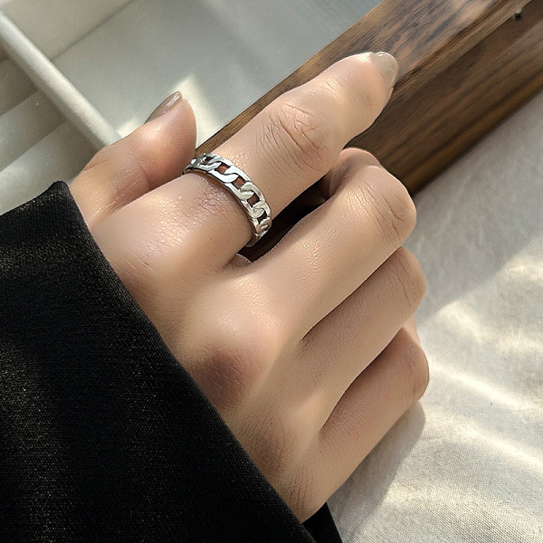 

PandaHall DIY fashionable stainless steel ring with non fading color, female niche high-end light luxury tagram style